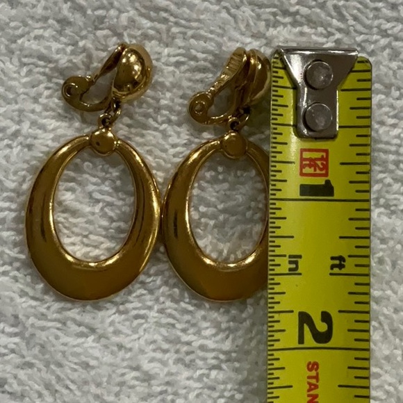 Monet Clip Earrings 3 Pair Classic Lot Gold-Tone Metal - Picture 12 of 16